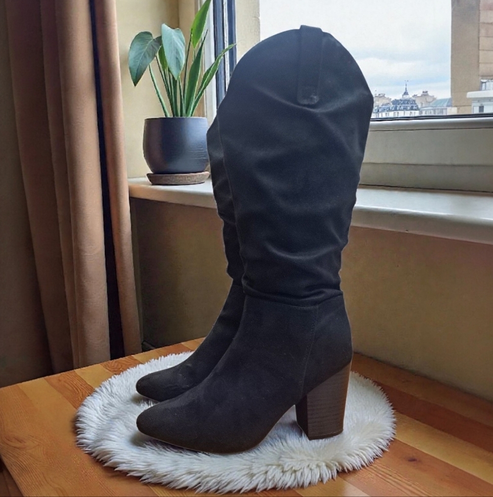 Sugar Faux Suede Knee High Black Slouch Boots Women's Size 8 - Picture 13 of 13